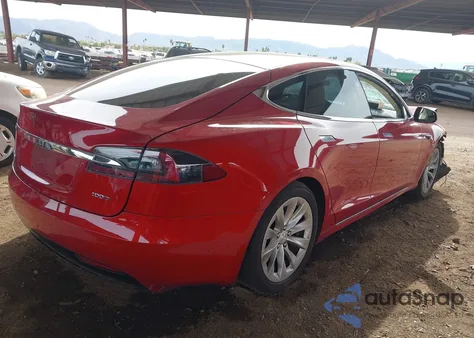 2018 Tesla Model S 100D/75D/P100D from USA, damaged, VIN 5YJSA1E2XJF295598